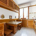 شقة Guesthost - Two-levels With Terrace And Parking فياريجيو