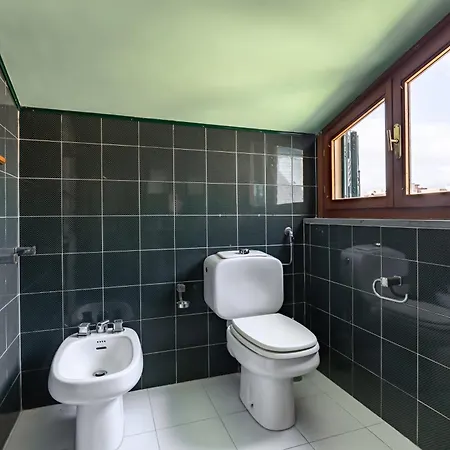 Apartamento Guesthost - Two-levels With Terrace And Parking Viareggio