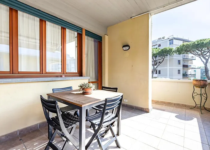 Guesthost - Two-levels With Terrace And Parking * Viareggio