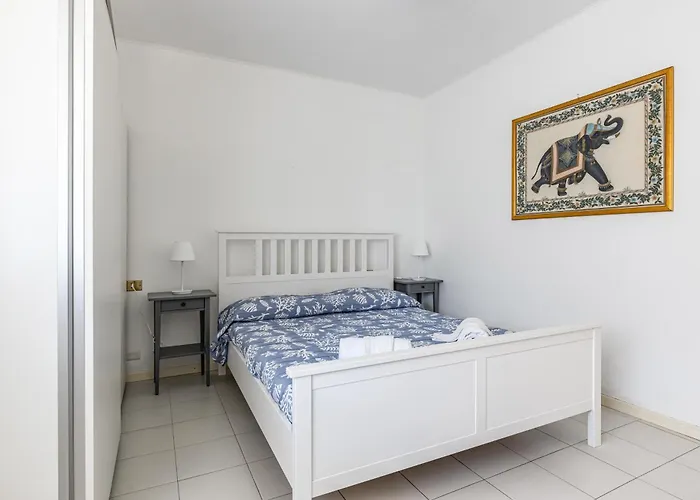 Guesthost - Two-levels With Terrace And Parking Apartament *