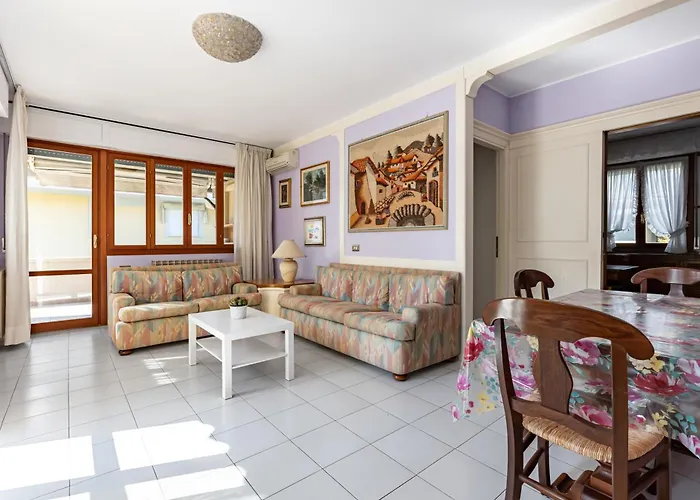 Guesthost - Two-levels With Terrace And Parking Apartament Viareggio