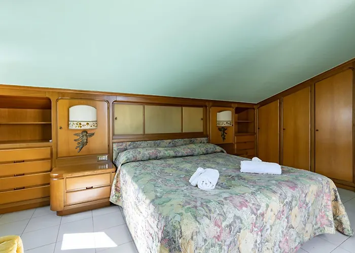 Guesthost - Two-levels With Terrace And Parking Apartament Viareggio